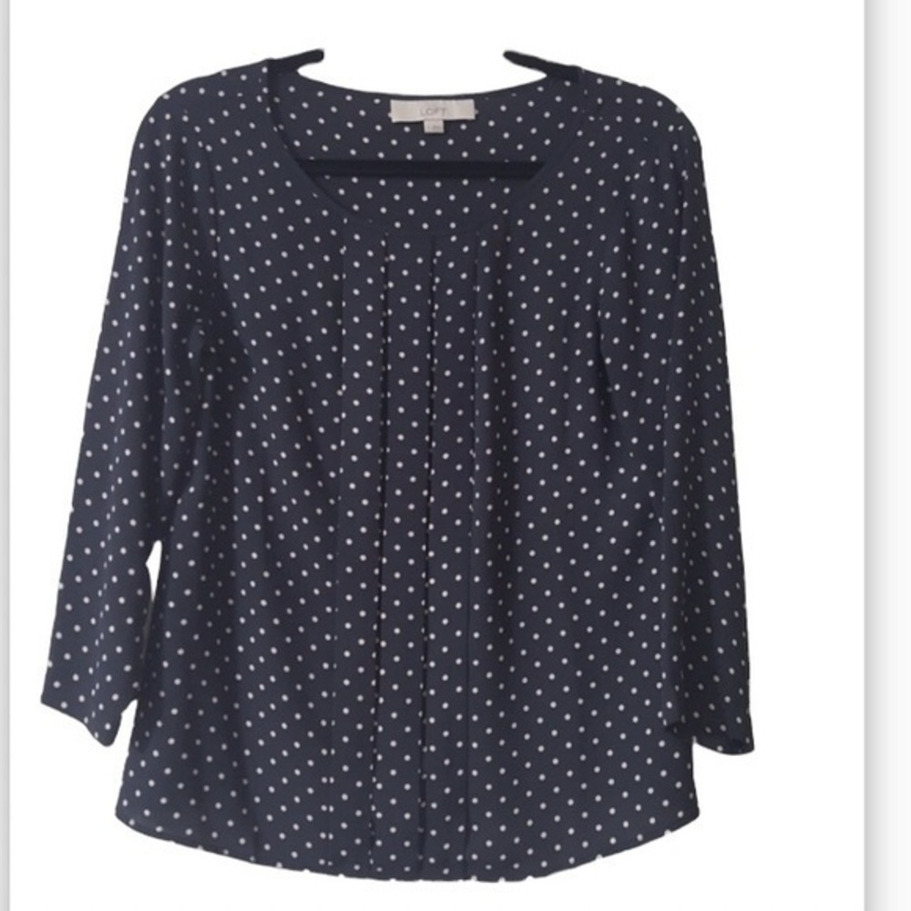 LOFT Polka Dot Pleated‎ Front Top - Picture 2 of 9